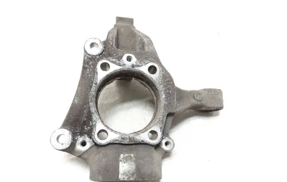 Volvo V70 Front wheel hub 9461943