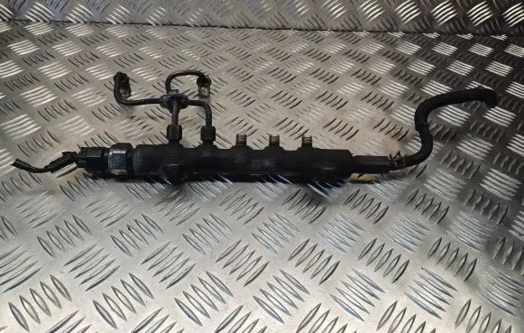 Toyota Avensis T250 Fuel main line pipe 8945871010