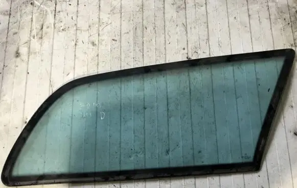 Mercedes-Benz E W210 Rear side window
