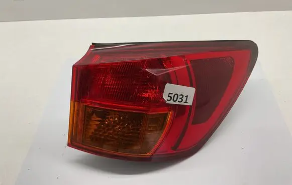 Lexus IS 220D-250-350 Rear/tail lights 22s2t04