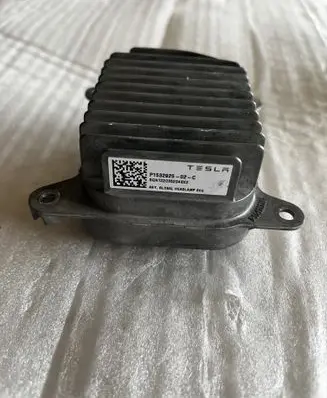 Tesla Model 3 LED ballast control module P153292502C