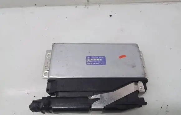 Subaru Legacy ABS control unit/module 27521FA030