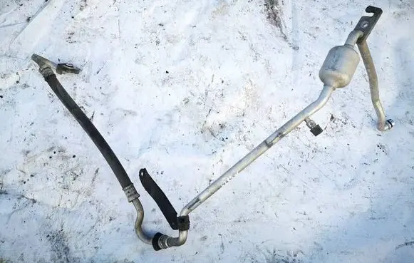 Toyota Urban Cruiser (XP110) Air conditioning (A/C) pipe/hose