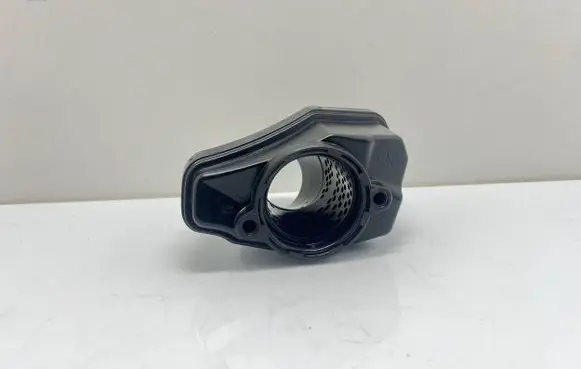 BMW 4 F32 F33 Intake resonator 8513672