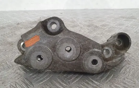 Opel Rekord Olympia Gearbox mounting bracket 13364008