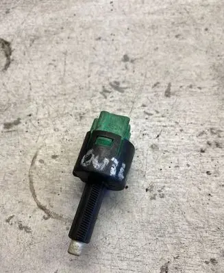 Mitsubishi Outlander Brake pedal sensor switch