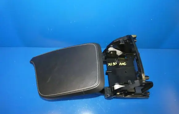 Volvo XC90 Armrest