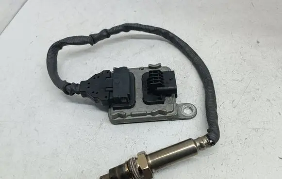 Mercedes-Benz E W213 Lambda probe sensor A0009053009 A2C1546290002 0009053009