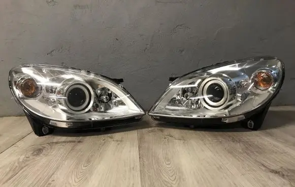 Mercedes-Benz B W245 Headlights/headlamps set 1305236040