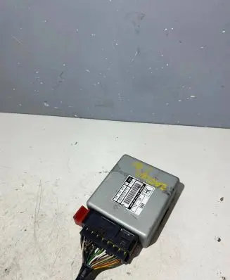 Opel Zafira A Gearbox control unit/module 09132676 0000025772