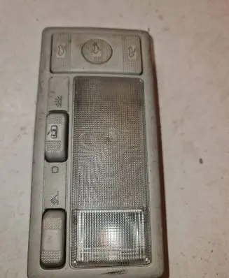 Volkswagen Golf III Front seat light 1H0947111 39837002 959728