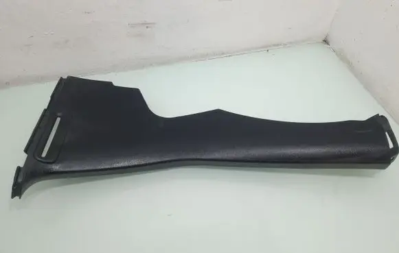 Dodge Charger (C) pillar trim 100017157
