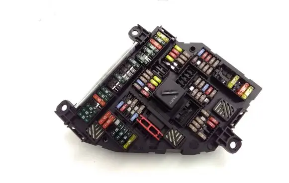 BMW 5 F10 F11 Fuse module 9252813