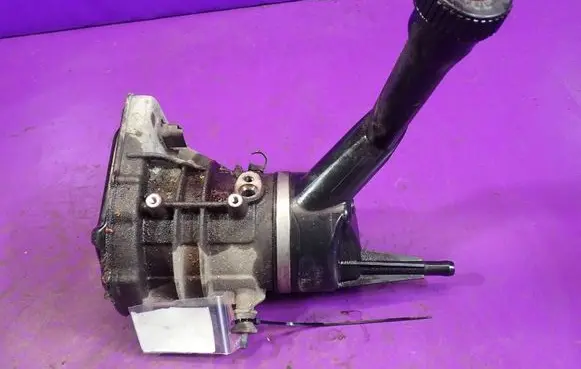 Peugeot Partner Power steering pump