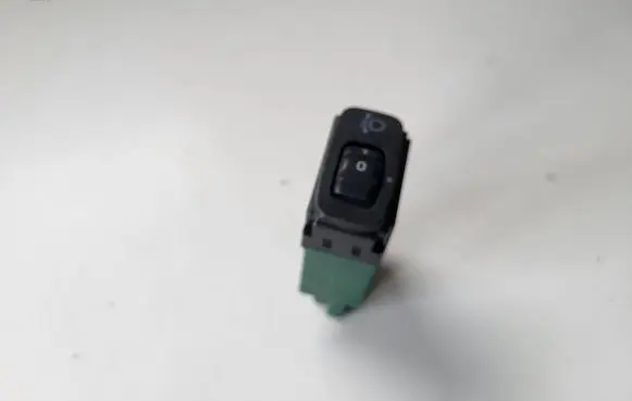 Mitsubishi ASX Light switch