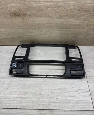 Volkswagen Transporter - Caravelle T5 Radio/GPS head unit trim 7E0857237F