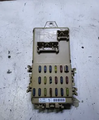 Subaru Forester SF Fuse module 97120579