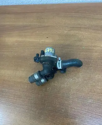 Mercedes-Benz E W210 Coolant heater control valve 0235451628 E797