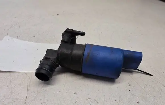 Volvo S60 Headlight washer pump AV6113K082AA