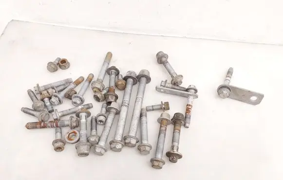 Toyota ProAce City Nuts/bolts 