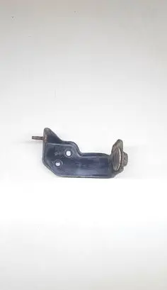 Radiator mount bracket