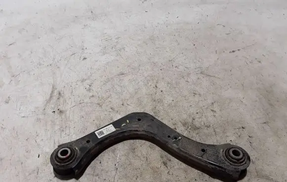 Rear control arm