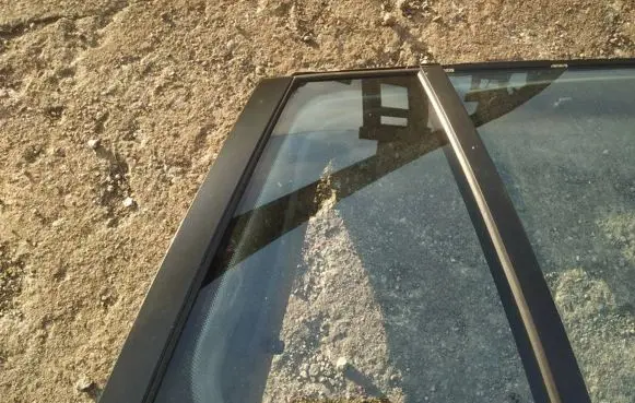 BMW 5 GT F07 Rear vent window glass 
