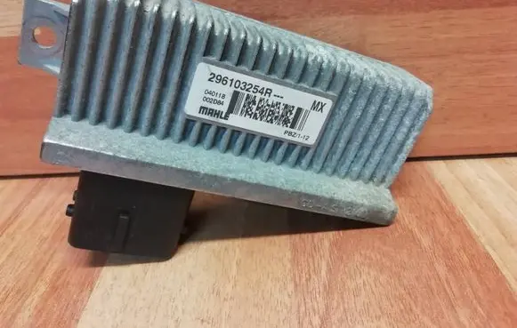Renault Zoe Other relay 296103254R
