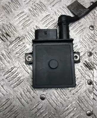 BMW X3 E83 Glow plug pre-heat relay E2110022360 GSE102