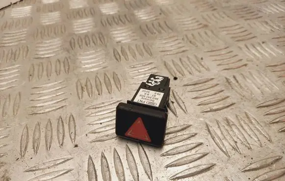 Audi A4 S4 B6 8E 8H Hazard light switch 8E0941509