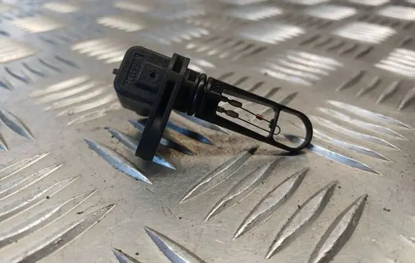 Ford Focus Intake air temperature sensor 96554327