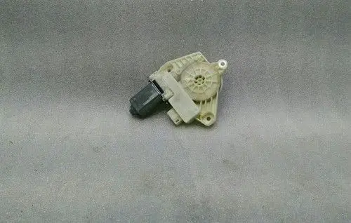 Mercedes-Benz C W205 Front door window regulator motor A2059060113