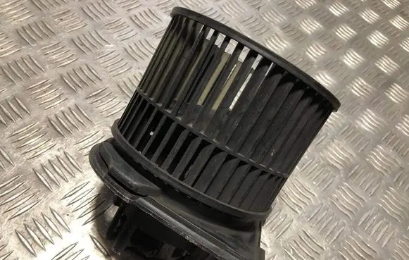 Opel Vectra B Heater fan/blower P00653723P