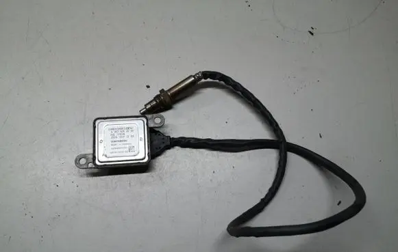 Mercedes-Benz GLC C253 Lambda probe sensor A0009052909 1810310751 A2C16442800
