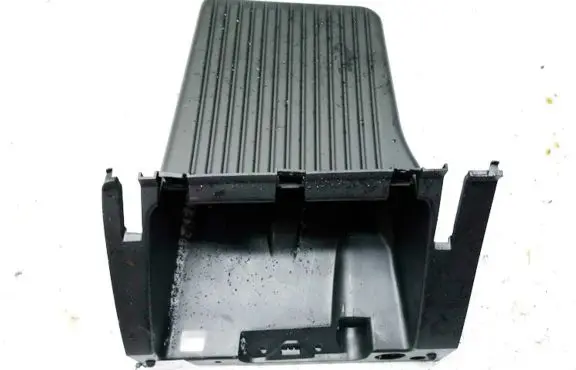 Ford Focus Glove box 4m5xa06008b 4m5x-a06008-b
