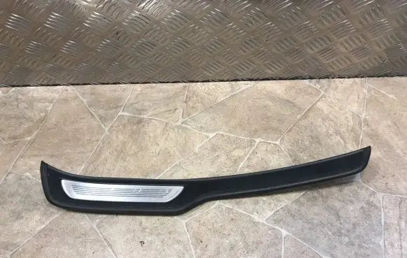 BMW 3 E90 E91 Rear sill trim cover 7906899