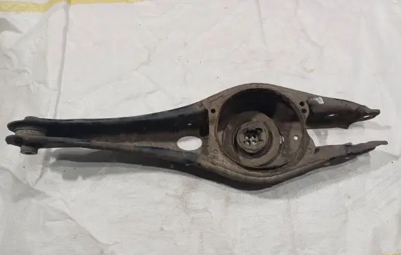 Volkswagen PASSAT B8 Rear upper control arm/wishbone 3Q0505311C 210115
