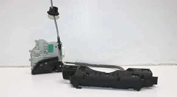 Audi Q5 SQ5 FY Rear door lock 8X0839015D
