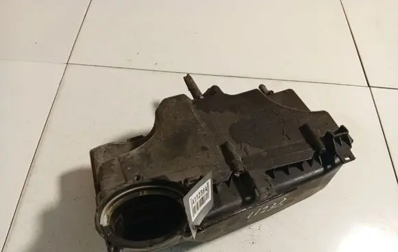 Peugeot 307 Air filter box 9656581180