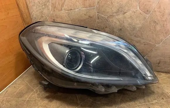 Mercedes-Benz B W246 W242 Headlight/headlamp A2468207461