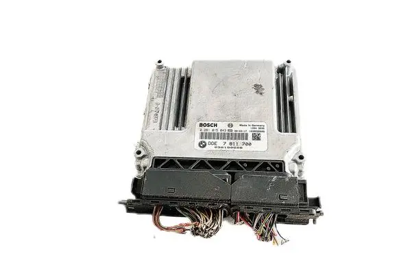 BMW 1 E81 E87 Engine control unit/module 7811700