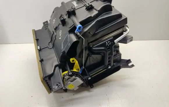 Hyundai Kona I Interior heater climate box assembly HC900PPJLA04 A002405515 EA1F0PPJAA01