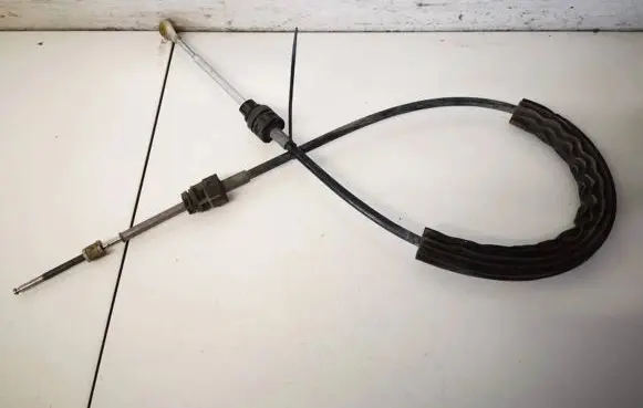Skoda Octavia Mk2 (1Z) Gear shift cable linkage 1k0711265ar