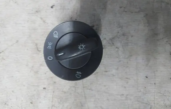 Volkswagen Touran I Light switch 1T0941431B