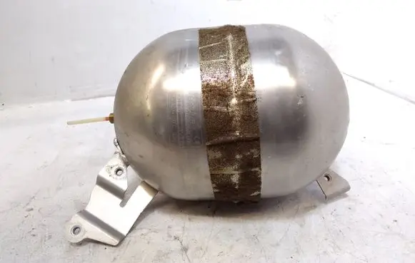 Mercedes-Benz CLS C219 Air suspension tank/reservoir A2113200115