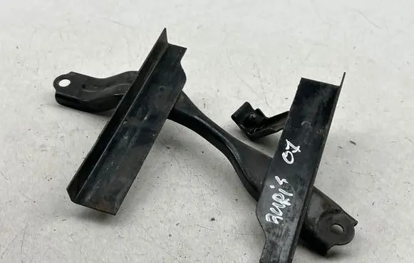 Toyota Auris 150 Battery bracket 
