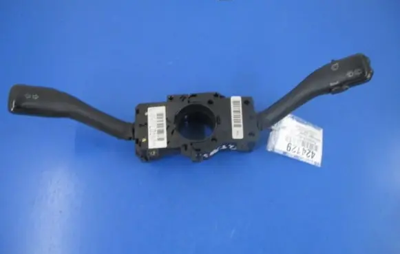 Volkswagen PASSAT B5 Other switches/knobs/shifts 8L0953513G