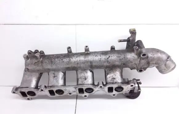 Nissan Almera Tino Intake manifold 3106262