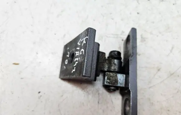 BMW X5 E70 Rear door upper hinge 7160823