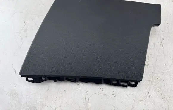 Dashboard glove box trim